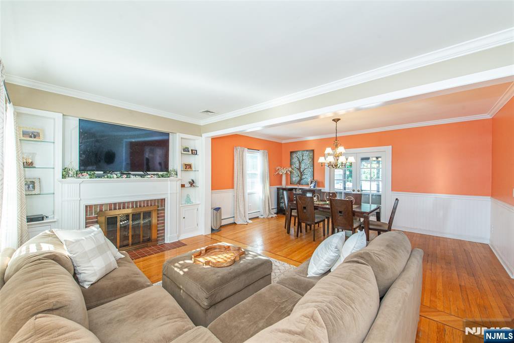 Homes for sale in Hawthorne, NJ | 34 Brookside Ave, Hawthorne, NJ 07506 | MLS# 25030945