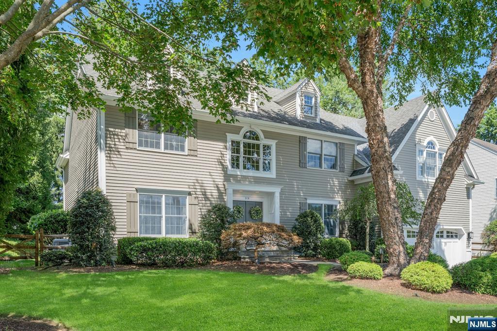 319 Megan Court Wyckoff NJ 07481 Sold