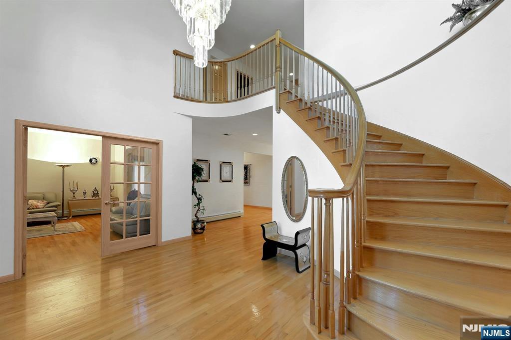 Homes for sale in Ridgefield, NJ | 480 Morse Ave, Ridgefield, NJ 07657 | MLS# 25031032