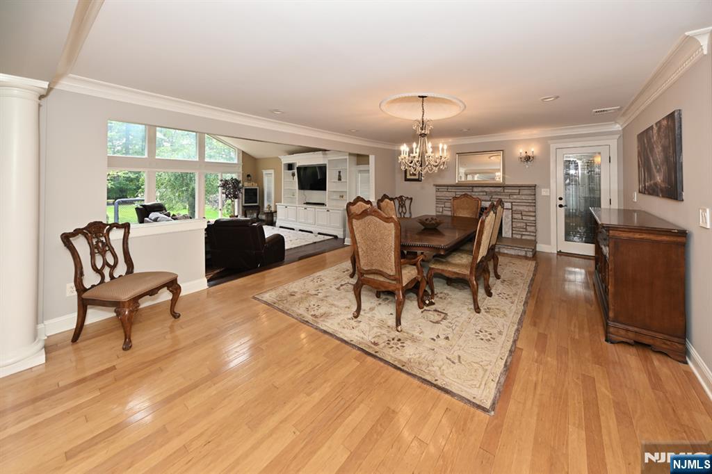 Homes for sale in Wyckoff, NJ | 551 Oldwoods Rd, Wyckoff, NJ 07481 | MLS# 25031047