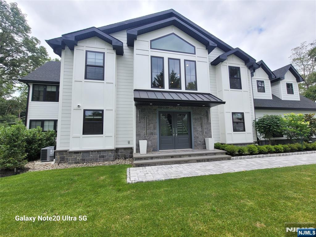 Homes for sale in Demarest, NJ | 258 County Rd, Demarest, NJ 07627 | MLS# 25031051