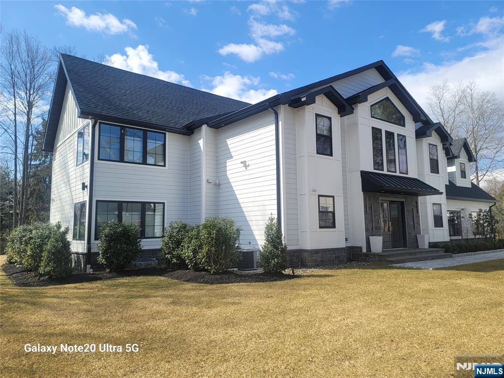 Homes for sale in Demarest, NJ | 258 County Rd, Demarest, NJ 07627 | MLS# 25031051