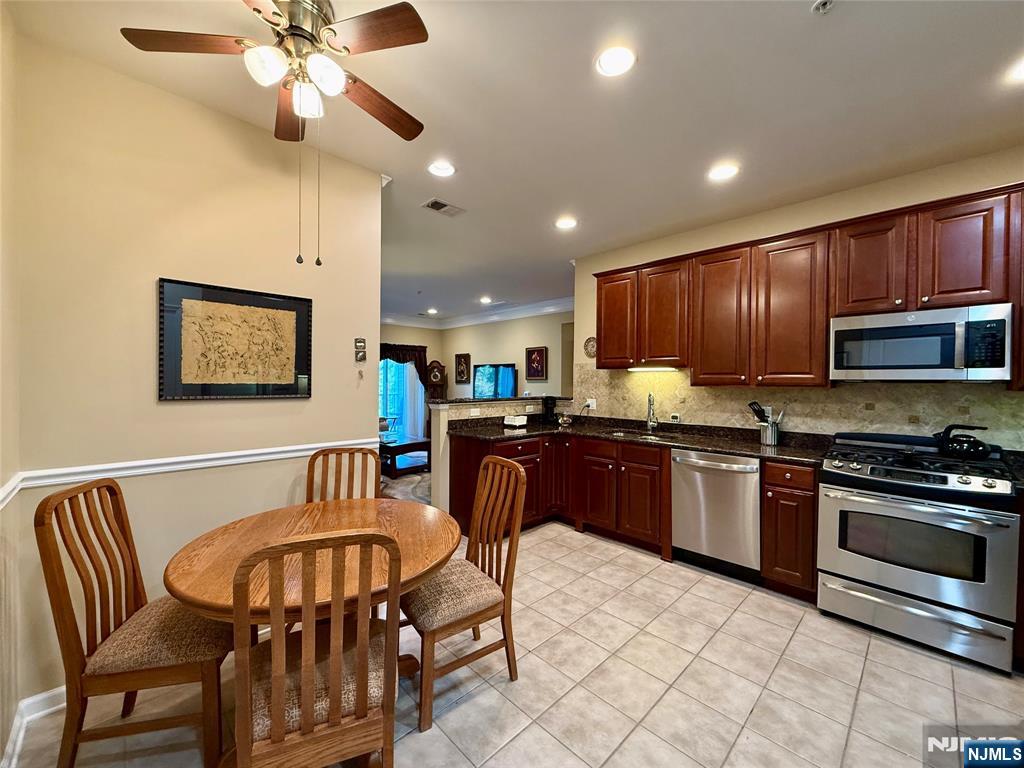 Homes for sale in Wanaque, NJ | 4315 Warrens Way, Wanaque, NJ 07465 | MLS# 25031071