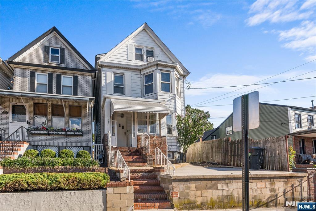 Homes for sale in Elizabeth, NJ | 220 Palmer St, Elizabeth, NJ 07202 | MLS# 25031089