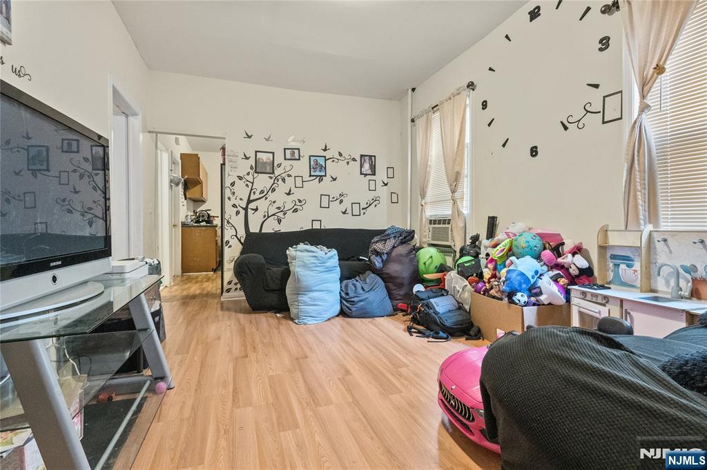 Homes for sale in Elizabeth, NJ | 1063 Bond St, Elizabeth, NJ 07201 | MLS# 25031092