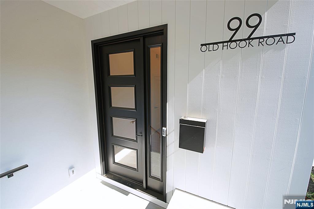 Homes for sale in Closter, NJ | 99 Old Hook Rd, Closter, NJ 07624 | MLS# 25031131