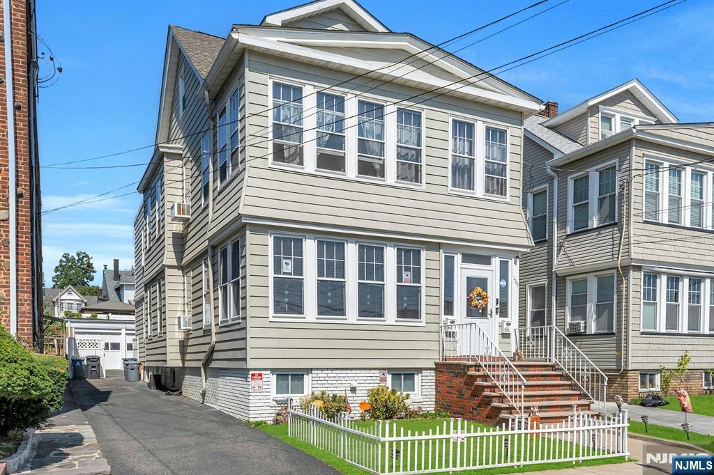 Homes for sale in Kearny, NJ | 135 Rutherford Pl, Kearny, NJ 07032 | MLS# 25031157