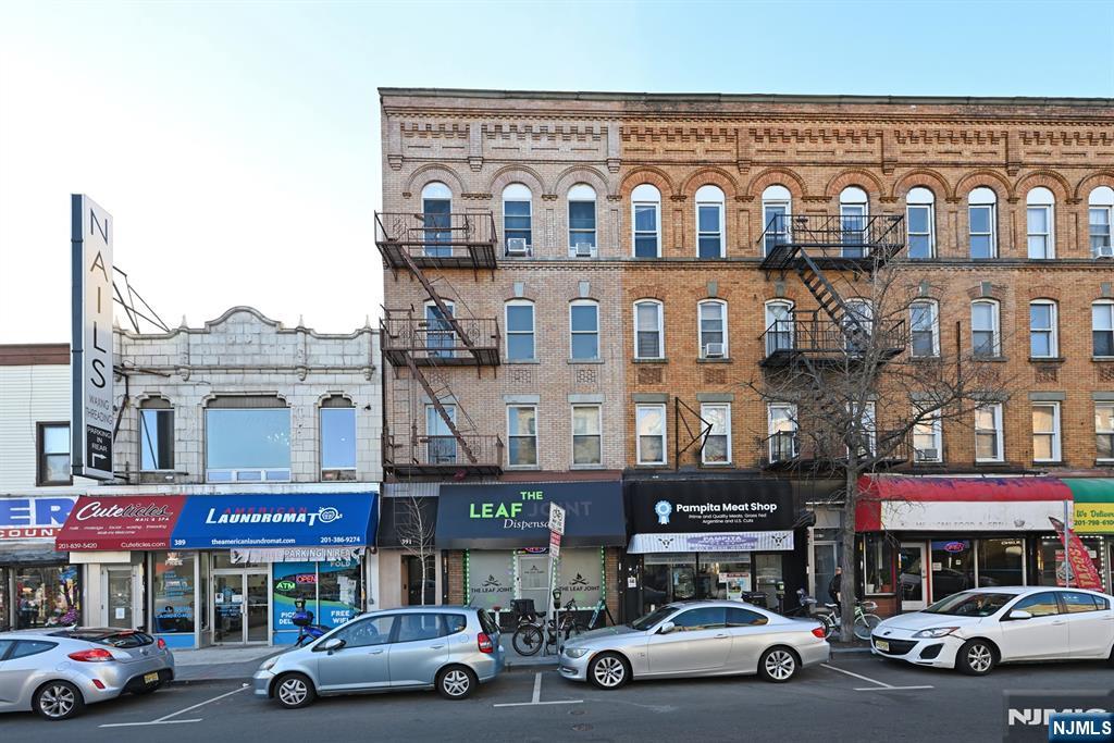 Homes for sale in Jersey, NJ | 391 Central Ave #6, Jersey, NJ 07307 | MLS# 25031163
