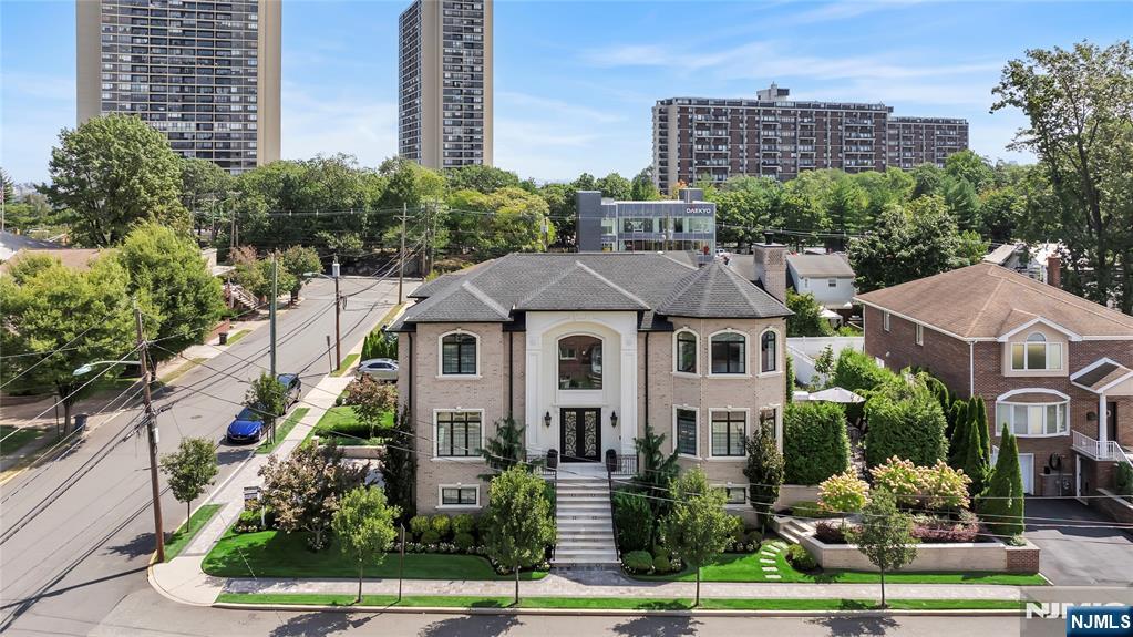 Homes for sale in Fort Lee, NJ | 214 Forest Rd, Fort Lee, NJ 07024 | MLS# 25031168