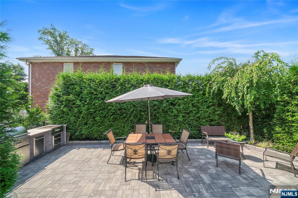 Homes for sale in Fort Lee, NJ | 214 Forest Rd, Fort Lee, NJ 07024 | MLS# 25031168