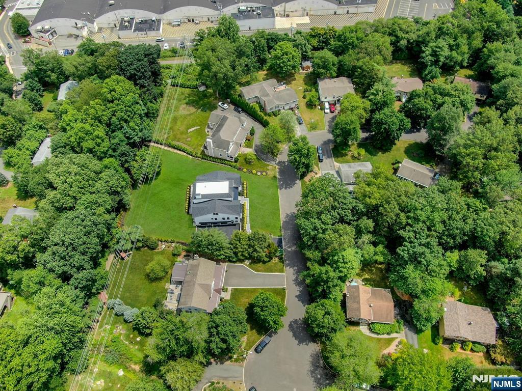 Homes for sale in Ramsey, NJ | 35 Lillian Ct, Ramsey, NJ 07446 | MLS# 25031176