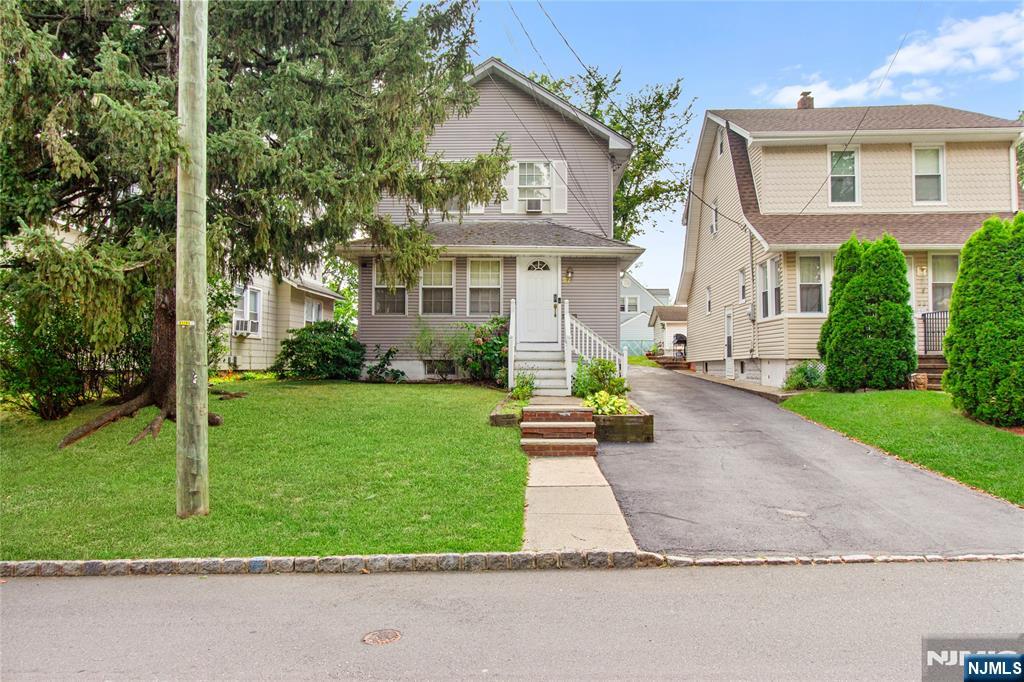 $590,000 Colonial