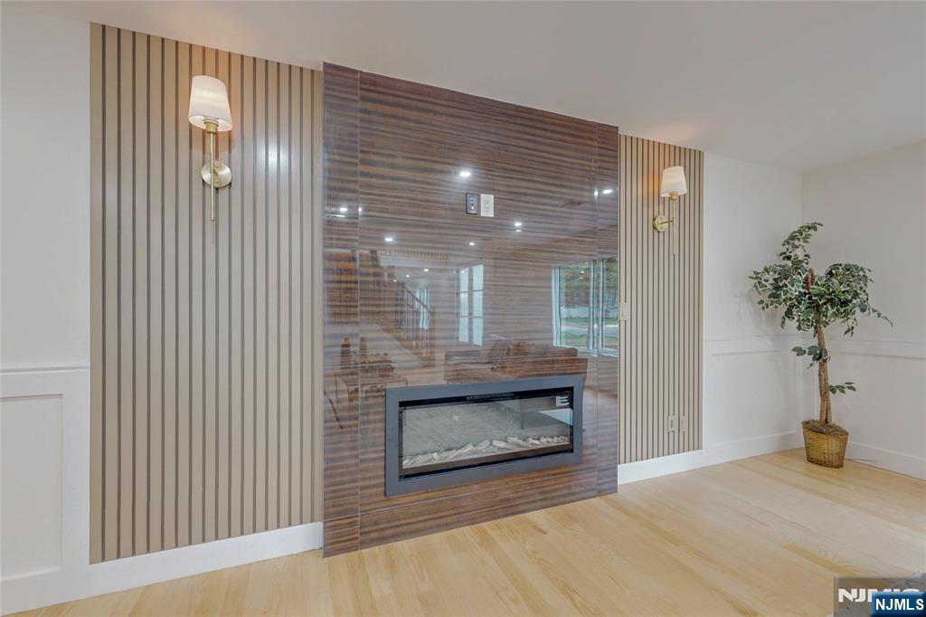 Homes for sale in Paramus, NJ | 415 Bailey Rd, Paramus, NJ 07652 | MLS# 25031323