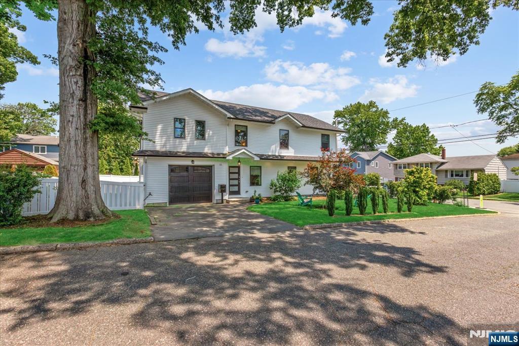 Homes for sale in Bergenfield, NJ | 21 Briarcliffe Rd, Bergenfield, NJ 07621 | MLS# 25031330