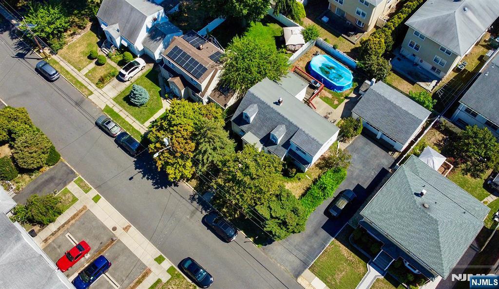 Homes for sale in Elmwood Park, NJ | 104 Echo Pl, Elmwood Park, NJ 07407 | MLS# 25031345