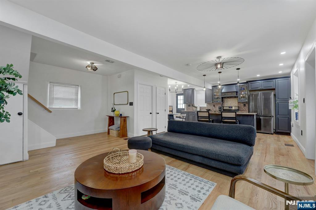 Homes for sale in Kearny, NJ | 411 Highland Ave, Kearny, NJ 07032 | MLS# 25031354