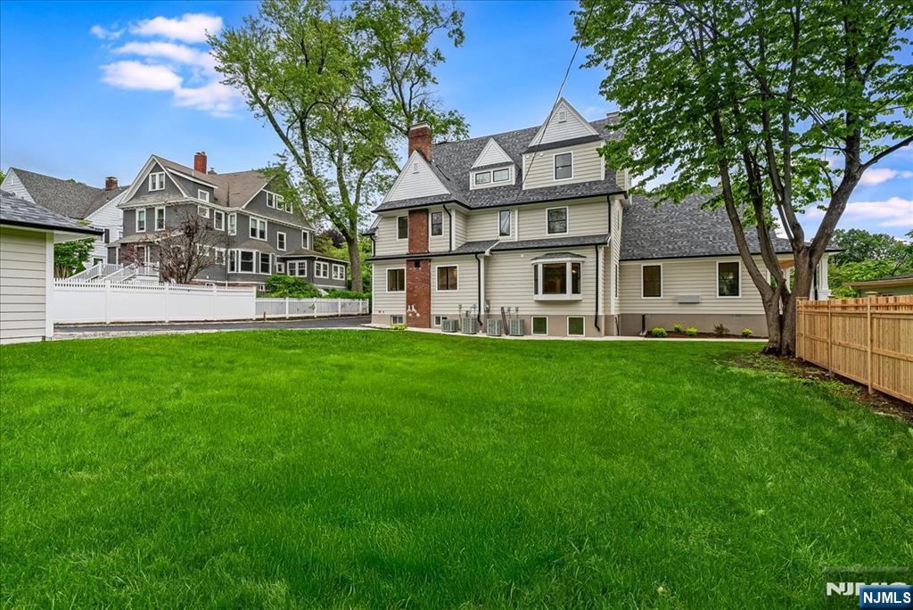 Homes for sale in Montclair, NJ | 180 Union St, Montclair, NJ 07042 | MLS# 25031423