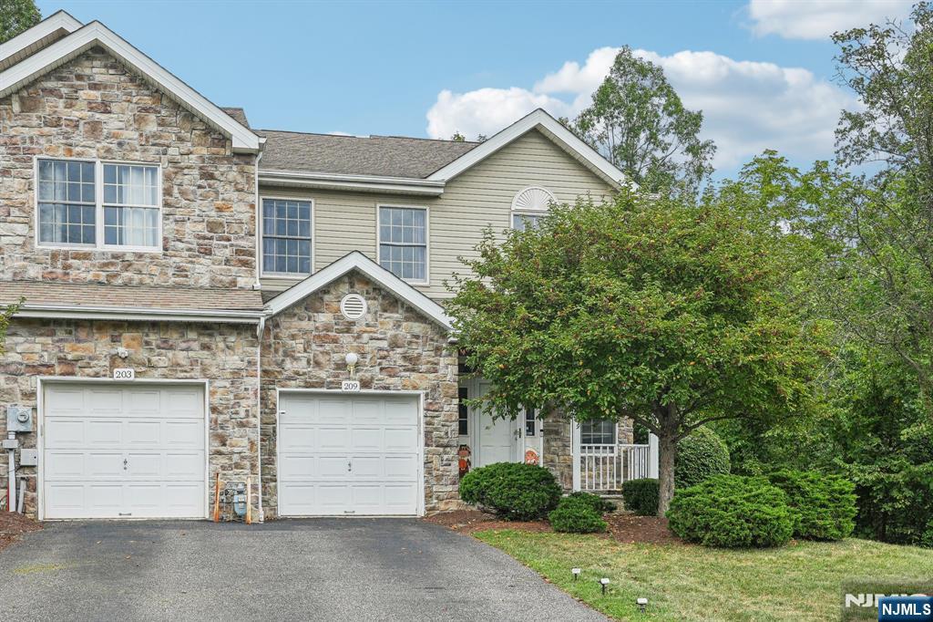 Homes for sale in Par Troy Hills Twp., NJ | 209 Raymound Blvd, Par Troy Hills Twp., NJ 07054 | MLS# 25031424