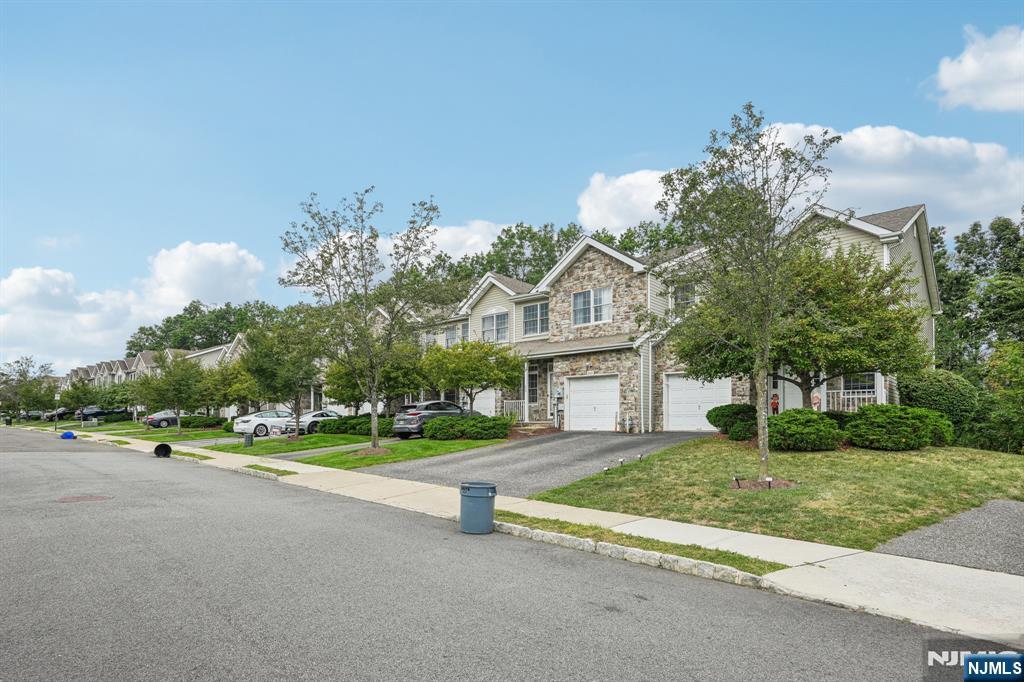 Homes for sale in Par Troy Hills Twp., NJ | 209 Raymound Blvd, Par Troy Hills Twp., NJ 07054 | MLS# 25031424