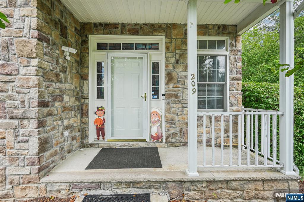 Homes for sale in Par Troy Hills Twp., NJ | 209 Raymound Blvd, Par Troy Hills Twp., NJ 07054 | MLS# 25031424