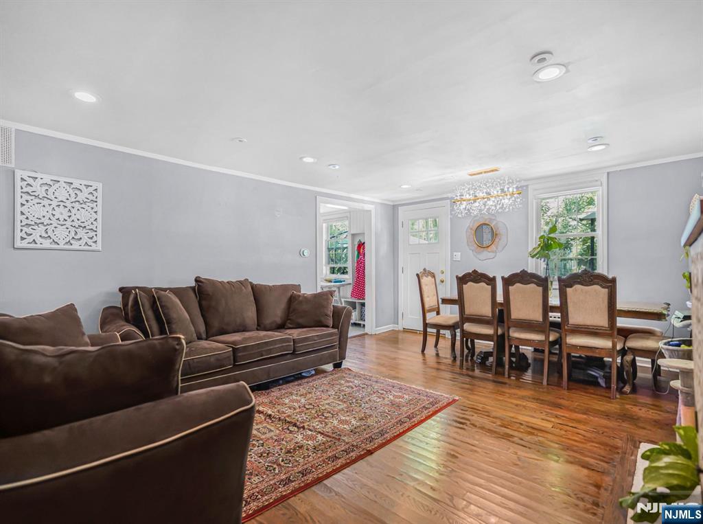 Homes for sale in Closter, NJ | 51 Julia St, Closter, NJ 07624 | MLS# 25031427