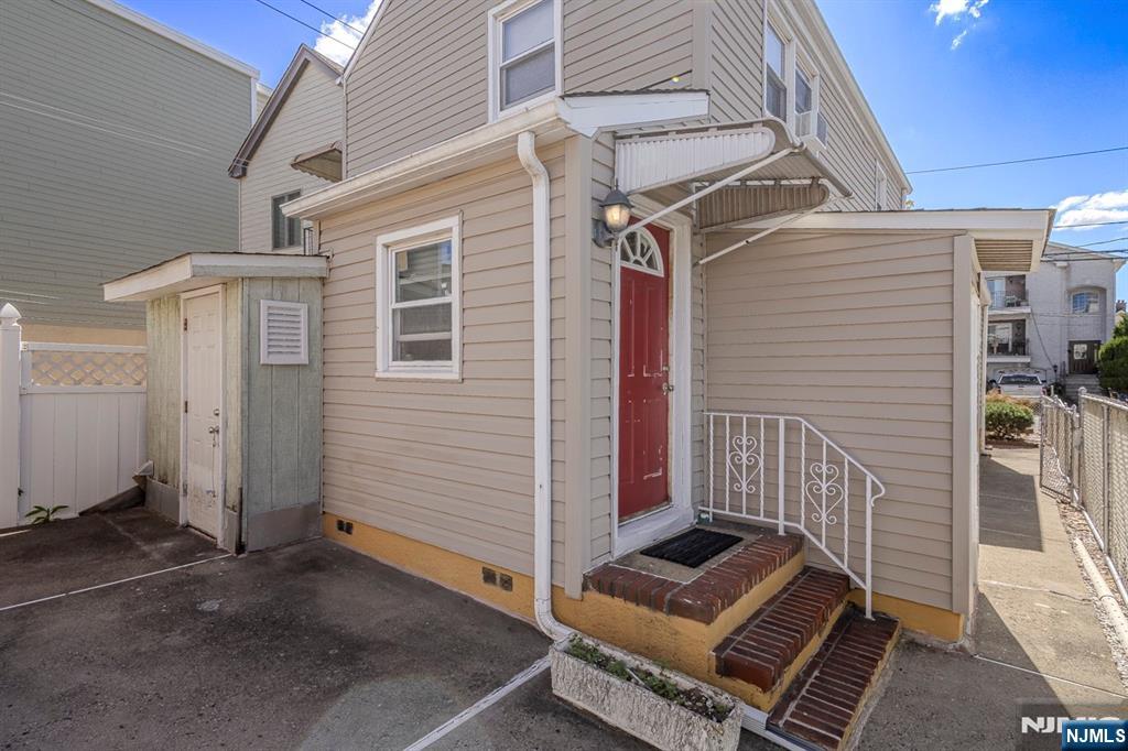 Homes for sale in Newark, NJ | 66 Garrison St, Newark, NJ 07105 | MLS# 25031462