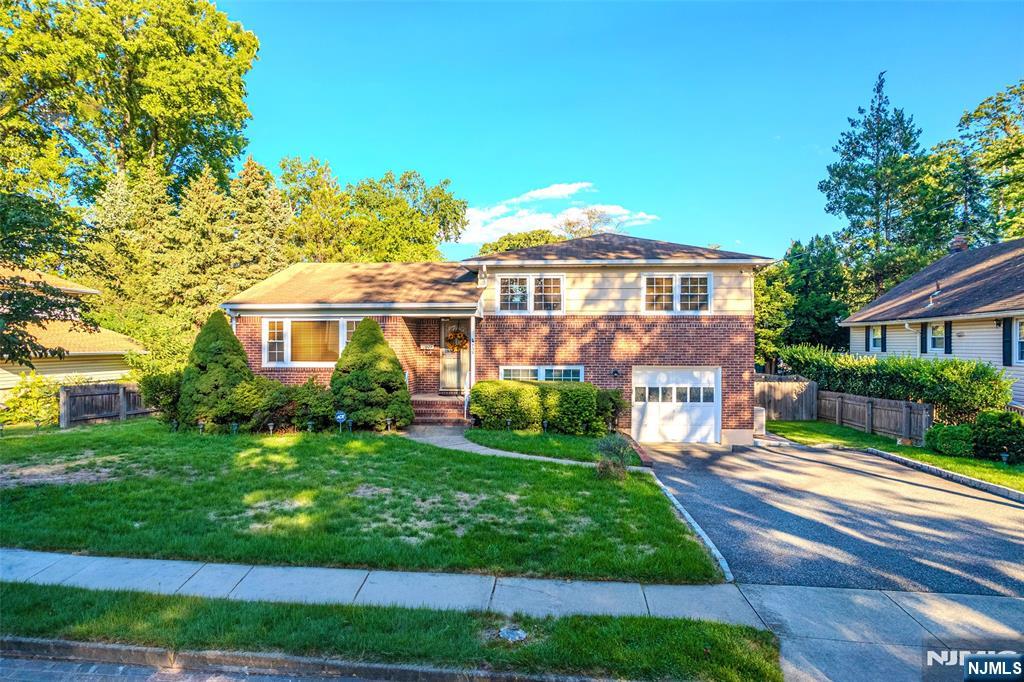 Homes for sale in New Milford, NJ | 739 Holly St, New Milford, NJ 07646 | MLS# 25031486