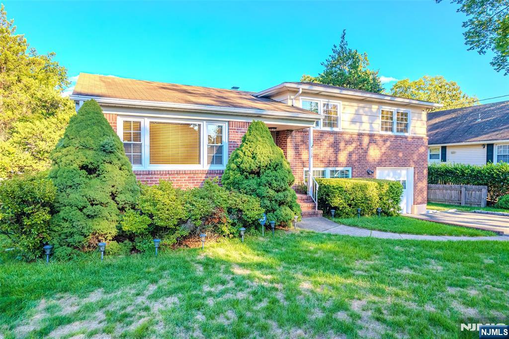 Homes for sale in New Milford, NJ | 739 Holly St, New Milford, NJ 07646 | MLS# 25031486