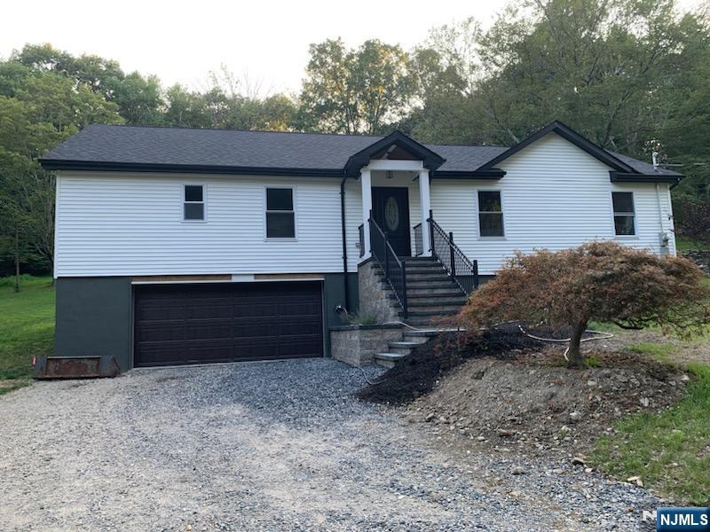 Homes for sale in Sussex, NJ | 43 Rockport Rd, Sussex, NJ 07461 | MLS# 25031502