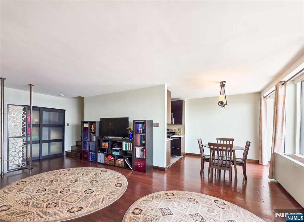 Homes for sale in Fort Lee, NJ | 2 Horizon Rd #1422, Fort Lee, NJ 07024 | MLS# 25031506