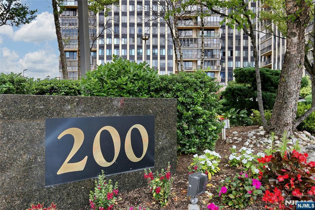 Homes for sale in Cliffside Park, NJ | 200 Winston Dr #2116, Cliffside Park, NJ 07010 | MLS# 25031530