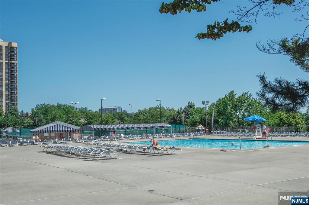 Homes for sale in Cliffside Park, NJ | 200 Winston Dr #2116, Cliffside Park, NJ 07010 | MLS# 25031530