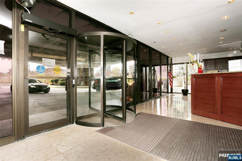 Homes for sale in Cliffside Park, NJ | 200 Winston Dr #2116, Cliffside Park, NJ 07010 | MLS# 25031530