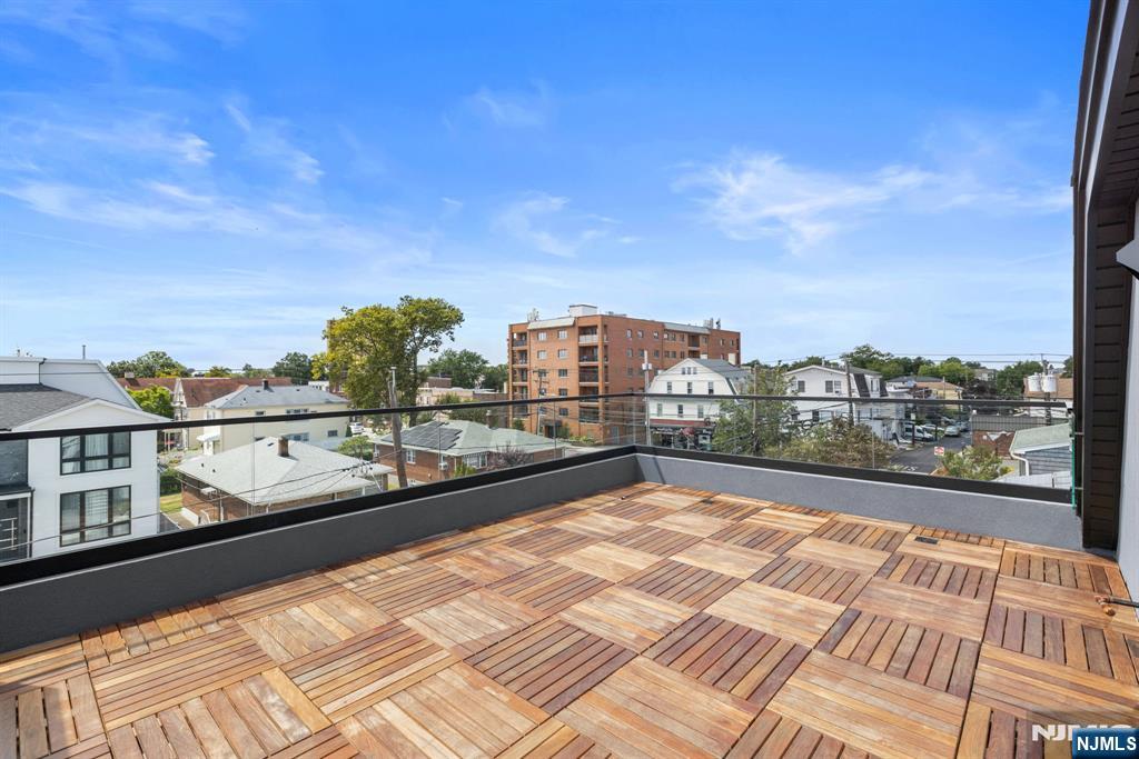 Homes for sale in Cliffside Park, NJ | 93 Crescent Ave, Cliffside Park, NJ 07010 | MLS# 25031538