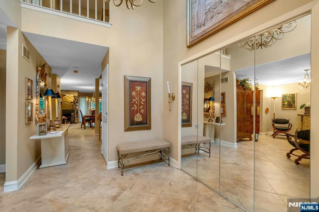 Homes for sale in Mahwah, NJ | 49 Litchult Ln, Mahwah, NJ 07430 | MLS# 25031563