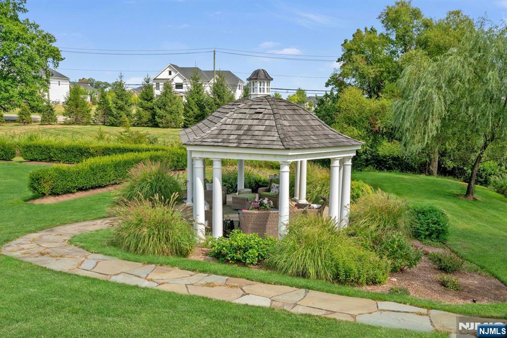Homes for sale in Mahwah, NJ | 49 Litchult Ln, Mahwah, NJ 07430 | MLS# 25031563