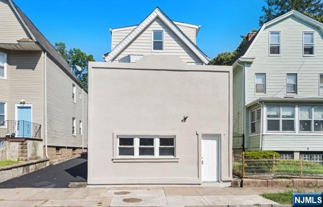 Homes for sale in East Orange, NJ | 294 Park St, East Orange, NJ 07017 | MLS# 25031573