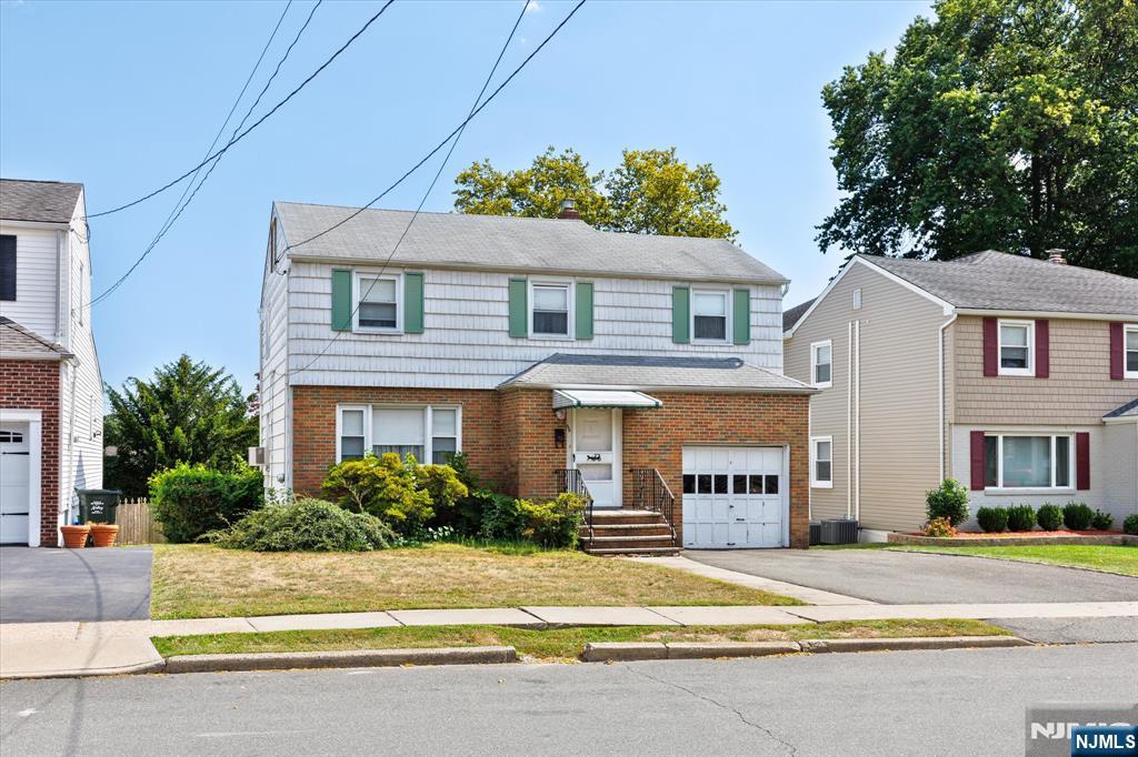$499,000 Colonial