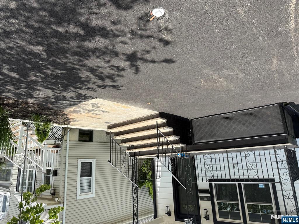 Homes for sale in Lodi, NJ | 111 Autumn St, Lodi, NJ 07644 | MLS# 25031603