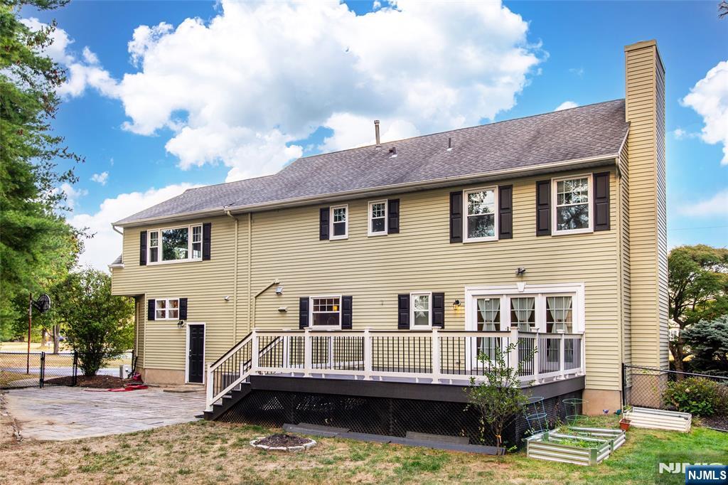 Homes for sale in Wayne, NJ | 3 Brandywine Rd, Wayne, NJ 07470 | MLS# 25031615