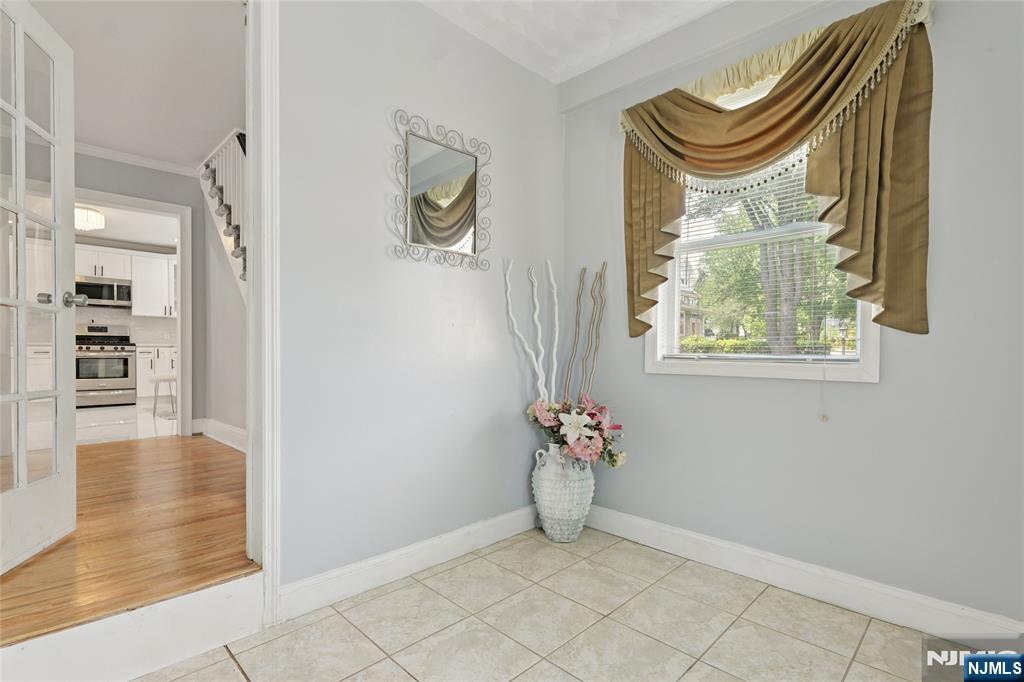 Homes for sale in Maplewood, NJ | 29 Schaefer Rd, Maplewood, NJ 07040 | MLS# 25031630