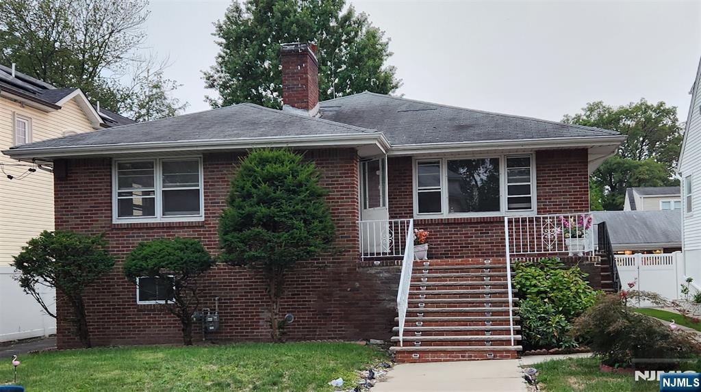 Homes for sale in Ridgefield, NJ | 744 Clark Ave, Ridgefield, NJ 07657 | MLS# 25031632