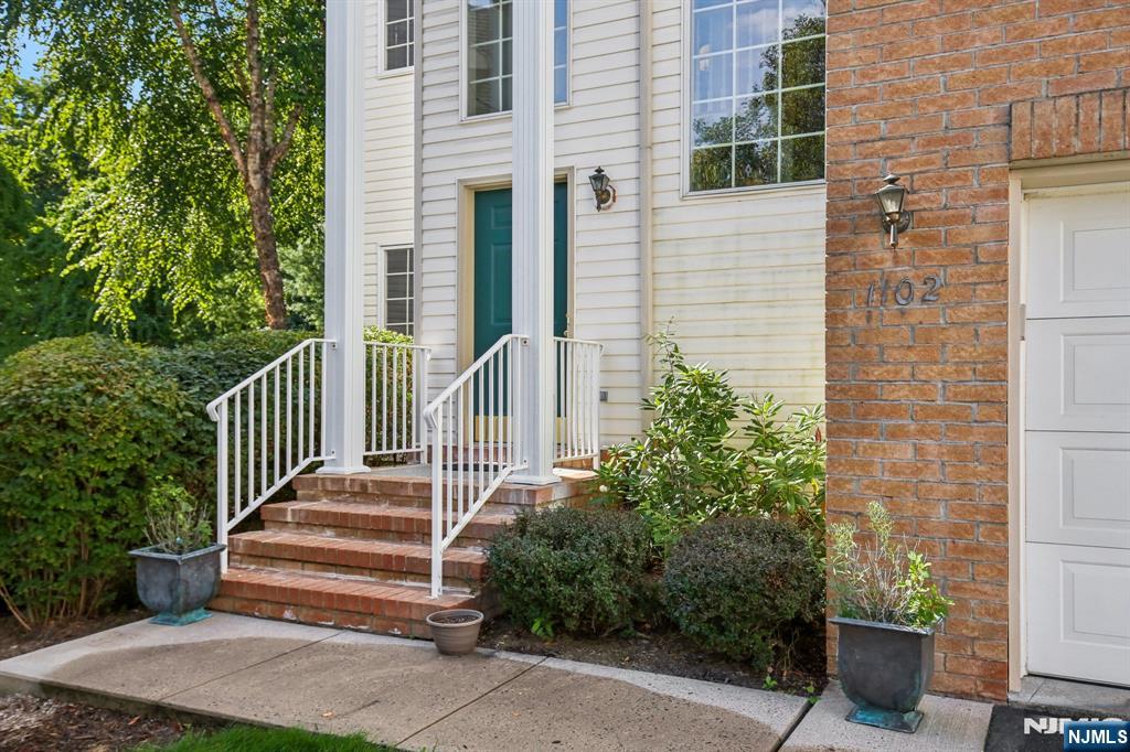 Homes for sale in West Orange, NJ | 1102 Smith Manor Blvd #52, West Orange, NJ 07052 | MLS# 25031674