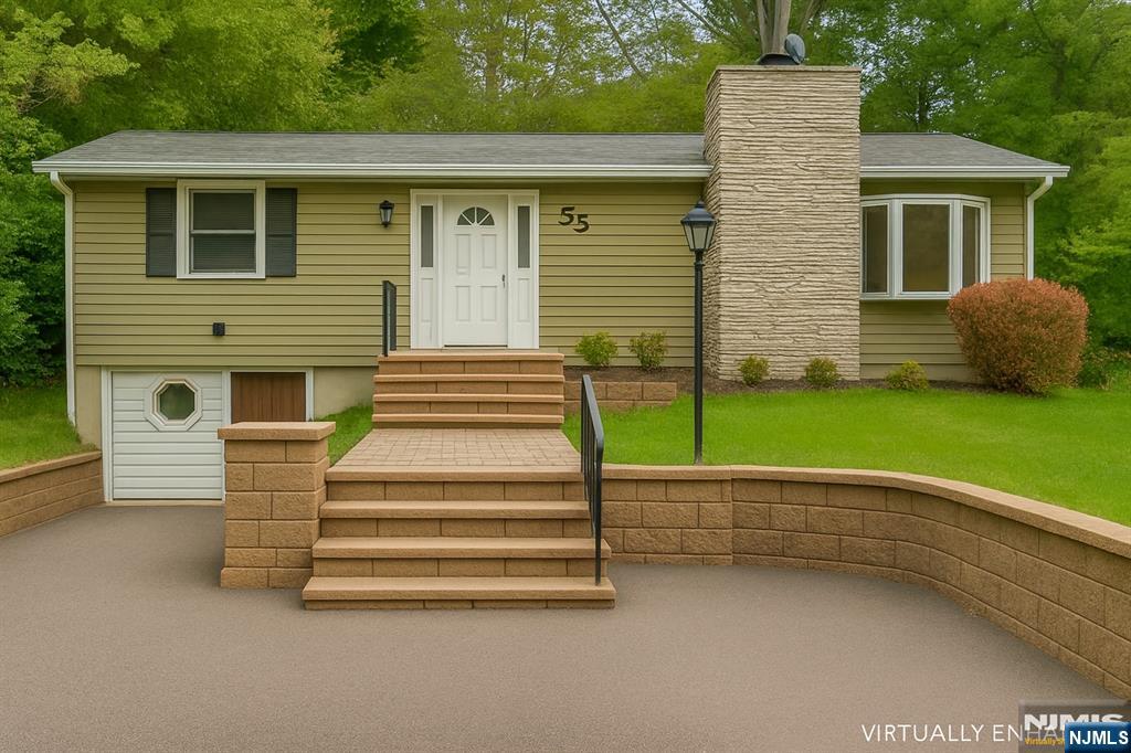 Homes for sale in Vernon, NJ | 55 Orchard Dr, Vernon, NJ 07462 | MLS# 25031681