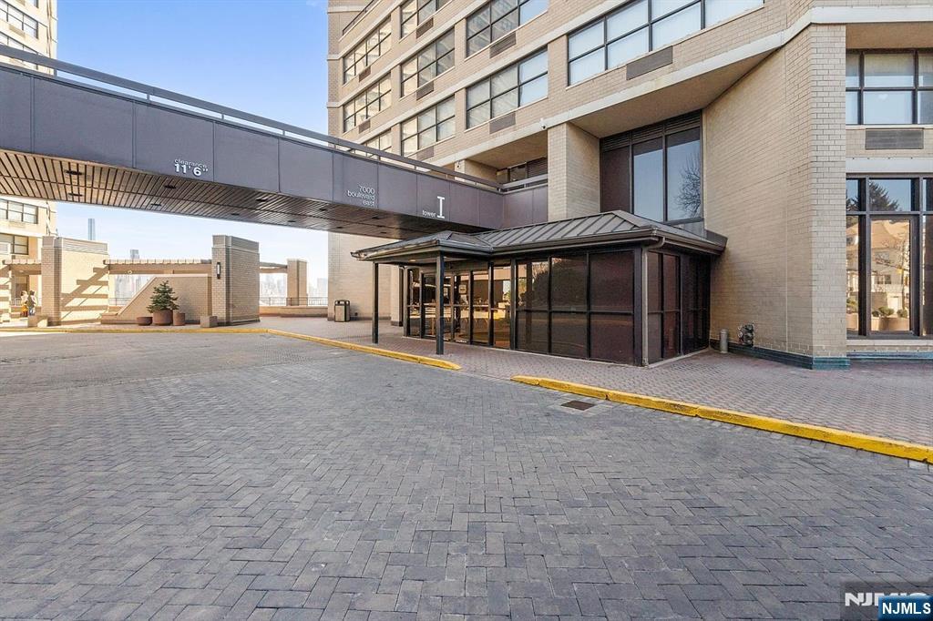 Homes for sale in Guttenberg, NJ | 7000 Boulevard E #39F, Guttenberg, NJ 07093 | MLS# 25031756