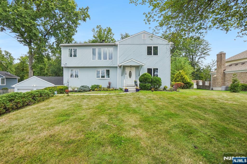 Homes for sale in East Hanover Twp, NJ | 59 Grove Ave, East Hanover Twp, NJ 07936 | MLS# 25031789