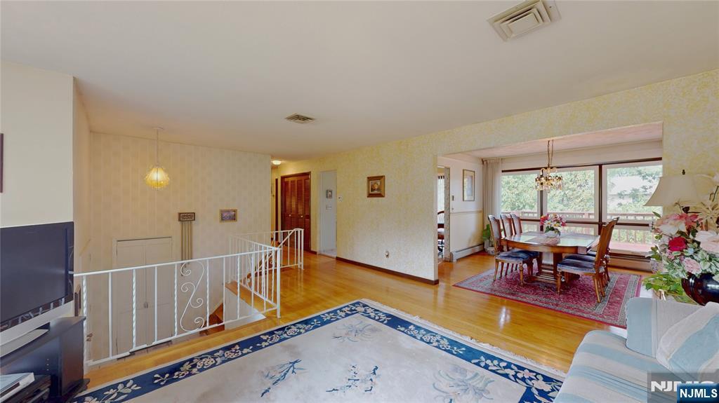 Homes for sale in Montville Township, NJ | 3 Toby Ter, Montville Township, NJ 07082 | MLS# 25031834