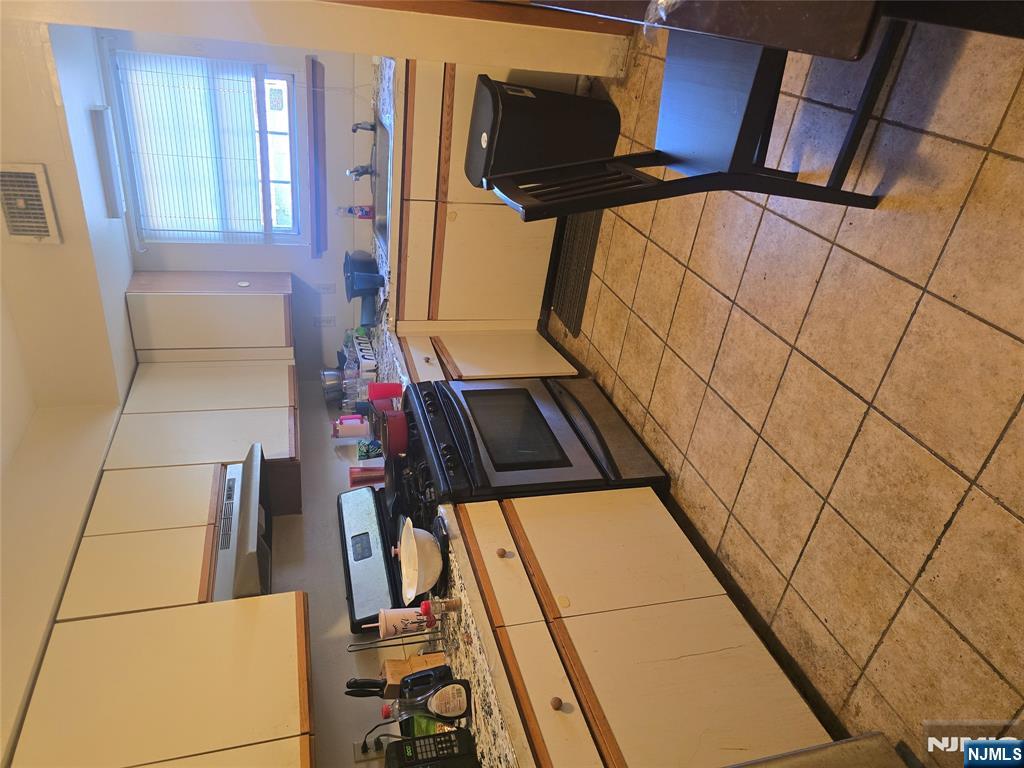 Homes for sale in Newark, NJ | 800 Summer, Newark, NJ 07104 | MLS# 25031854