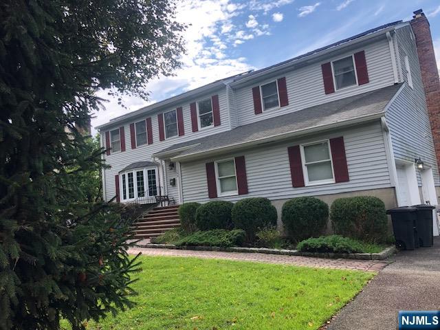 Homes for sale in Demarest, NJ | 129 Knickerbocker Rd, Demarest, NJ 07627 | MLS# 25031869