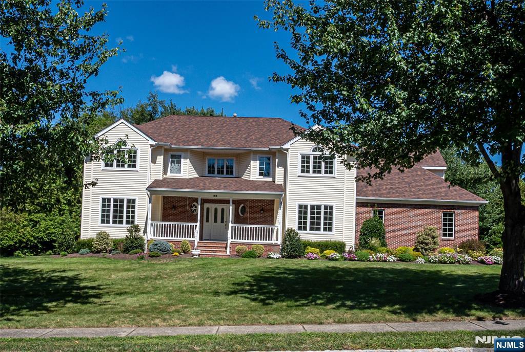 $1,250,000 Colonial